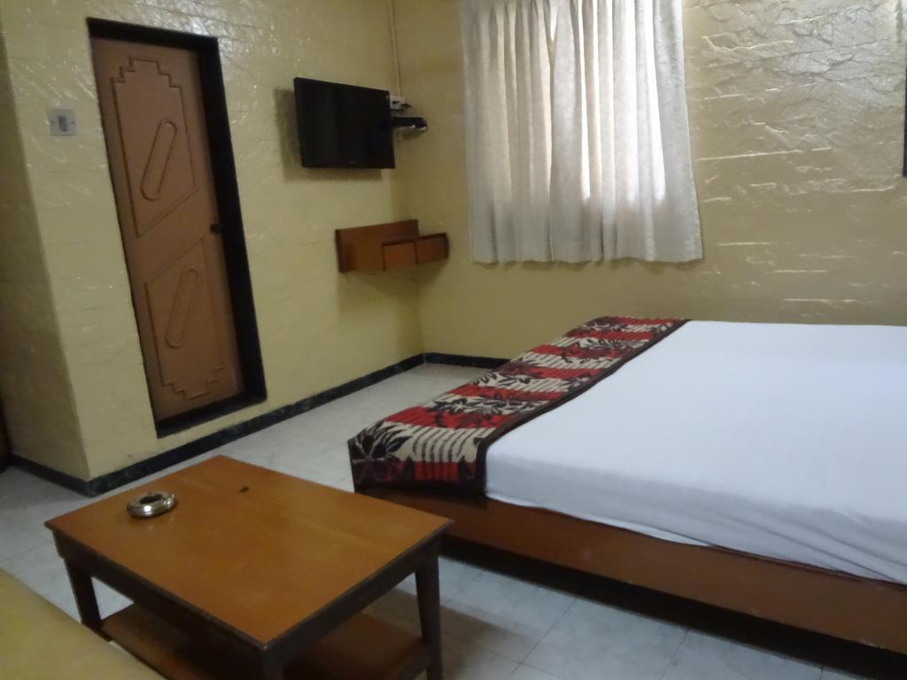 Hotel Happy Home Βομβάη Εξωτερικό φωτογραφία
