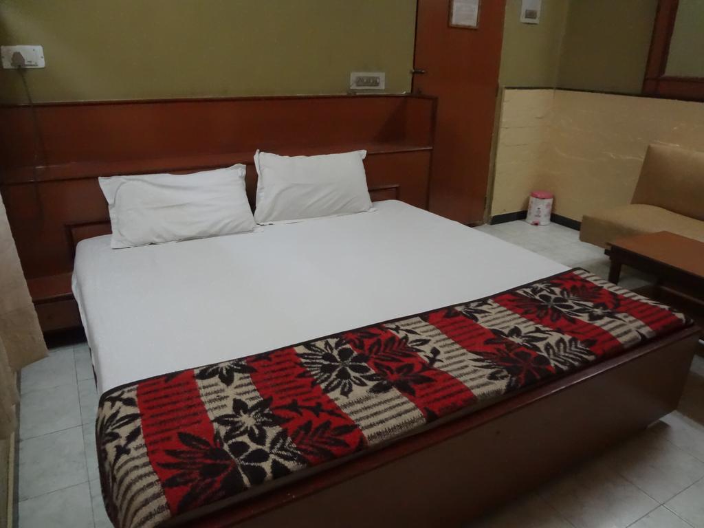 Hotel Happy Home Βομβάη Εξωτερικό φωτογραφία