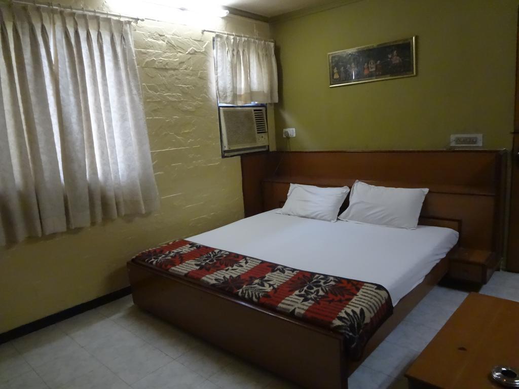 Hotel Happy Home Βομβάη Εξωτερικό φωτογραφία