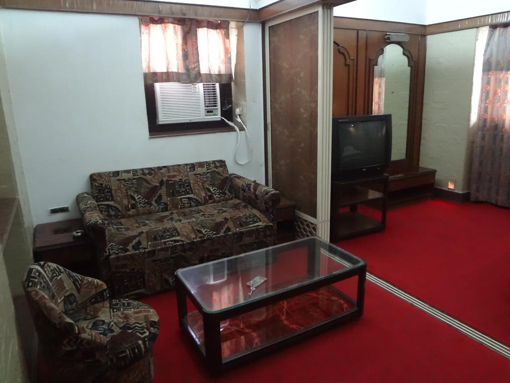 Hotel Happy Home Βομβάη Εξωτερικό φωτογραφία
