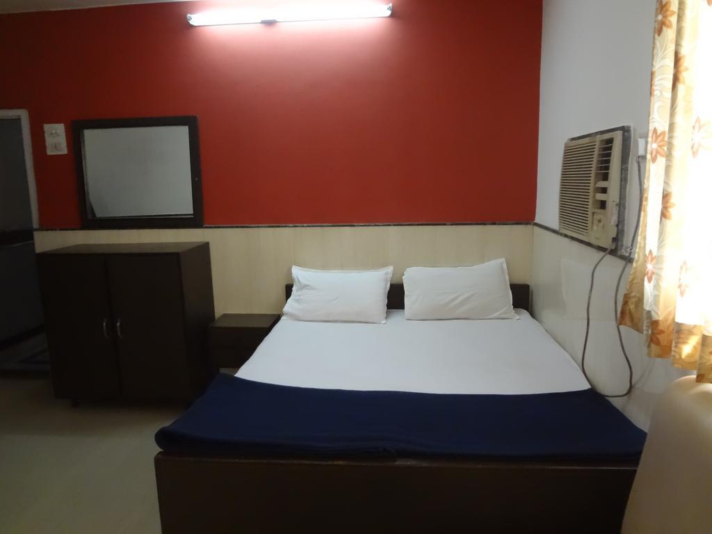 Hotel Happy Home Βομβάη Εξωτερικό φωτογραφία