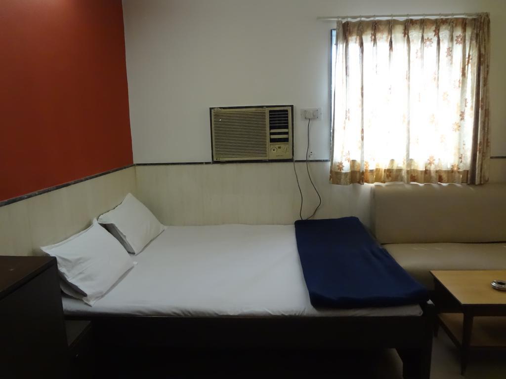 Hotel Happy Home Βομβάη Εξωτερικό φωτογραφία