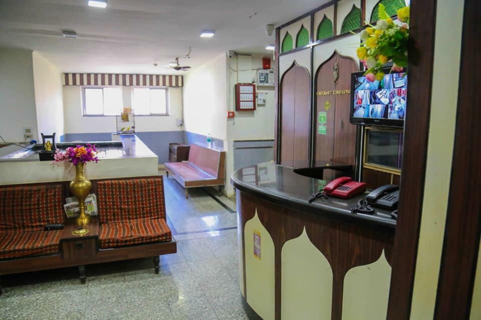 Hotel Happy Home Βομβάη Εξωτερικό φωτογραφία