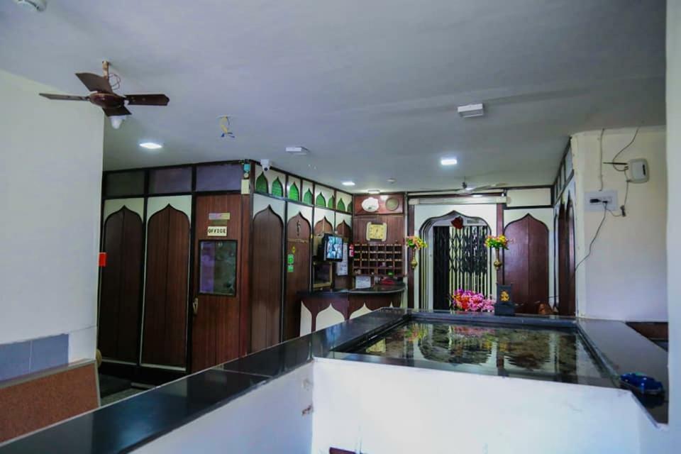 Hotel Happy Home Βομβάη Εξωτερικό φωτογραφία