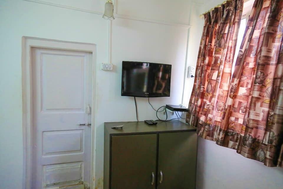 Hotel Happy Home Βομβάη Εξωτερικό φωτογραφία